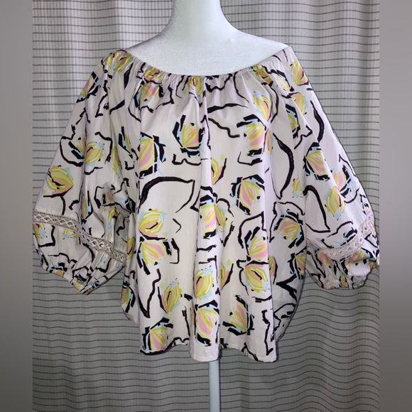 Velvet by Graham & Spencer Tops - Women’s XL Velvet by Graham & Spencer Puff Sleeve Zoey print Blouse